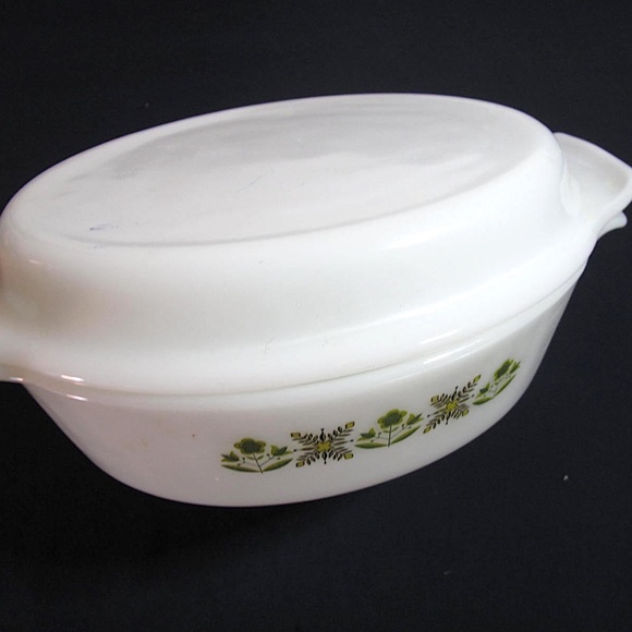 Anchor Hocking Fire King Casserole | pyrex kitchen bake Vintage decor cooking - Picture 1 of 6